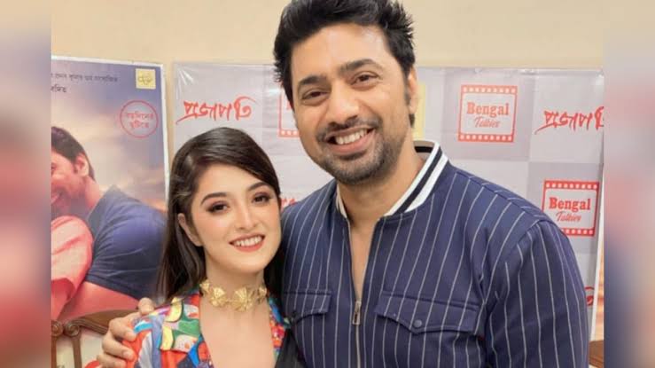 দেবের হাত ধরে বড়পর্দায় পা রাখলেন শ্বেতা! সহ অভিনেতার সম্পর্কে কি বলেছেন অভিনেত্রী? 2 Bengali actor, Bengali actress, Bengali Cinema, Bengali serial, Bengali television, Dev, Tollywood, টলিউড, দেব, প্রজাপতি, বাংলা টেলিভিশন, বাংলা ধারাবাহিক, বাংলা সিনেমা, বাঙালি নায়ক, বাঙালি নায়িকা, শ্বেতা ভট্টাচার্য