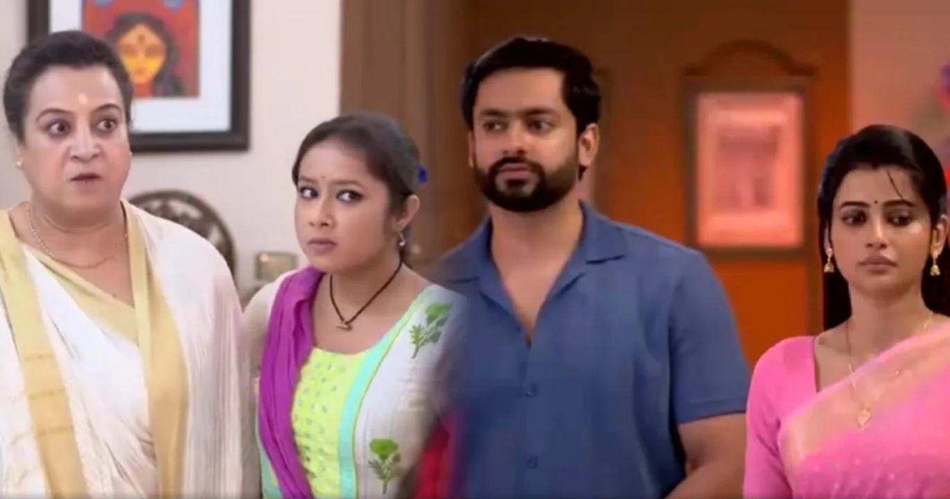 Grihoprobesh, Star jalsha, Bengali Serial, Bengali television, Ushasi Ray, Sushmit Mukherjee, গৃহপ্রবেশ, স্টার জলসা, বাংলা সিরিয়াল, বাংলা টেলিভিশন, গৃহপ্রবেশ, উষসী রায়, সুস্মিত মুখার্জি, Today Episode 3 August, গৃহপ্রবেশ আজকের পর্ব ৩ অগাষ্ট, গৃহপ্রবেশ আজকের পর্ব